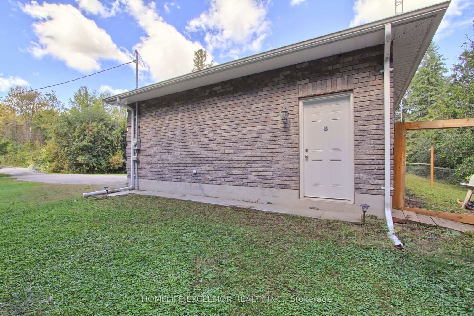 22823 Weirs Side Road • Georgina, ON photo 23