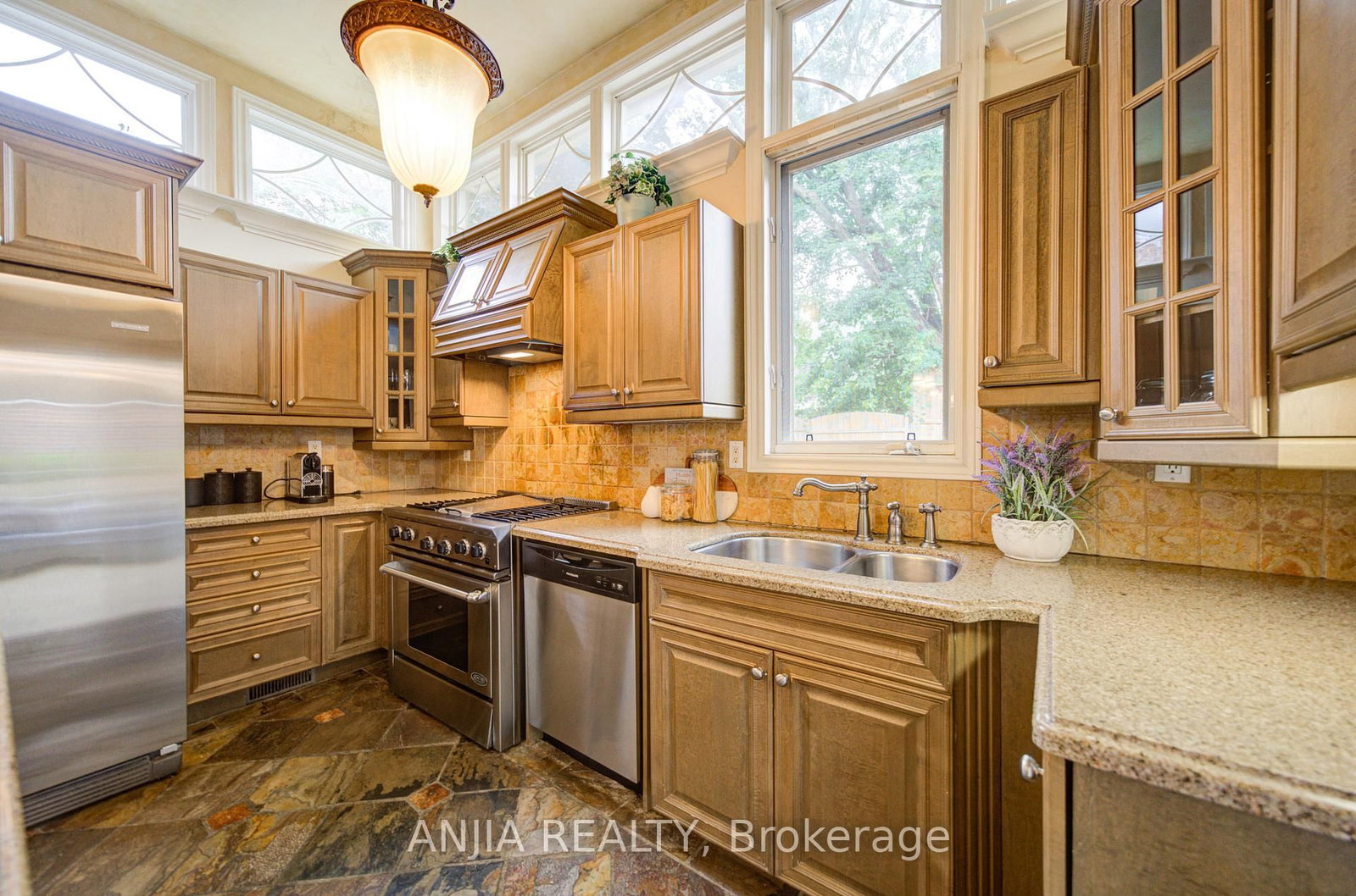 140 Reeve Drive • Markham, ON photo 18