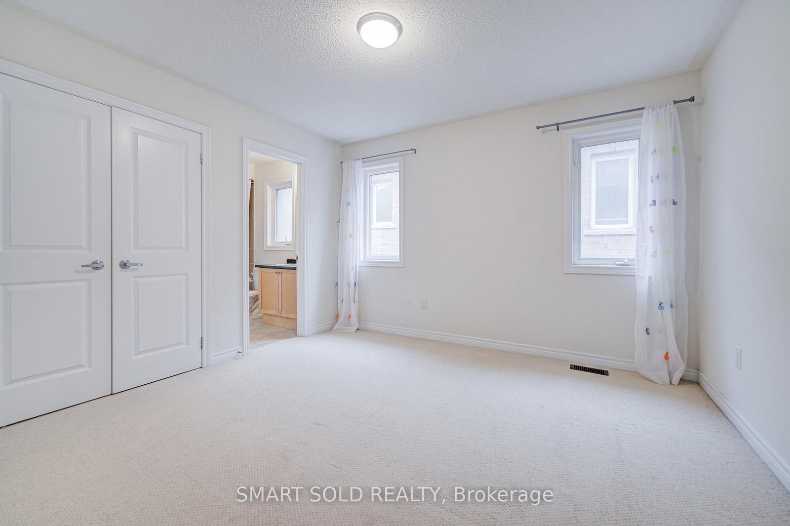 47 Township Avenue • Richmond Hill, ON photo 36