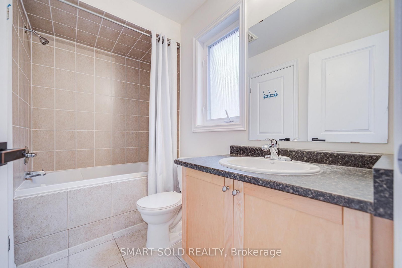 47 Township Avenue • Richmond Hill, ON photo 37