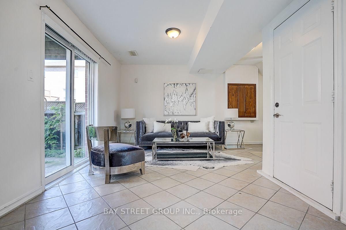 57 Gail Parks Crescent • Newmarket, ON photo 31