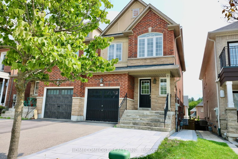 Lower - 126 Gamble Glen Crescent