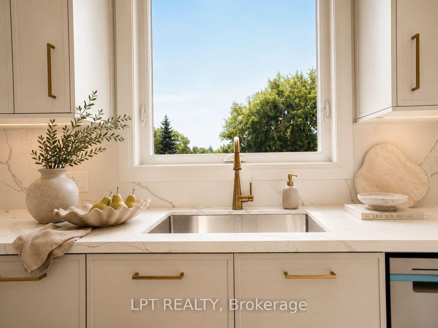 3 Richmond Park Drive • Georgina, ON photo 17
