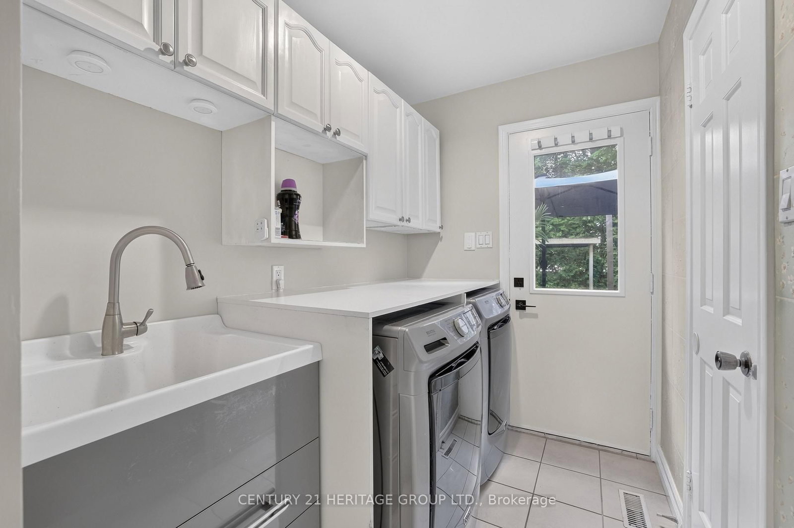 28 Innis Crescent • Richmond Hill, ON photo 23