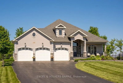 Detached House for sale at 327 Sunnybrae Avenue, Innisfil, Ontario, L9S 0K9 - Stroud - MLS: N13661130