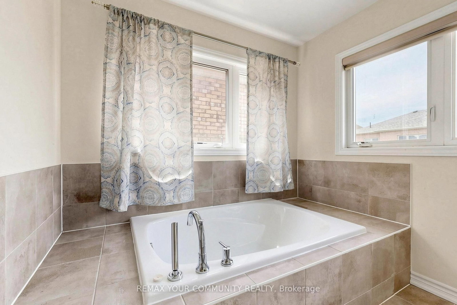 356 Danny Wheeler Boulevard • Georgina, ON photo 30