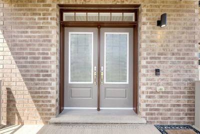356 Danny Wheeler Boulevard • Georgina, ON photo 5