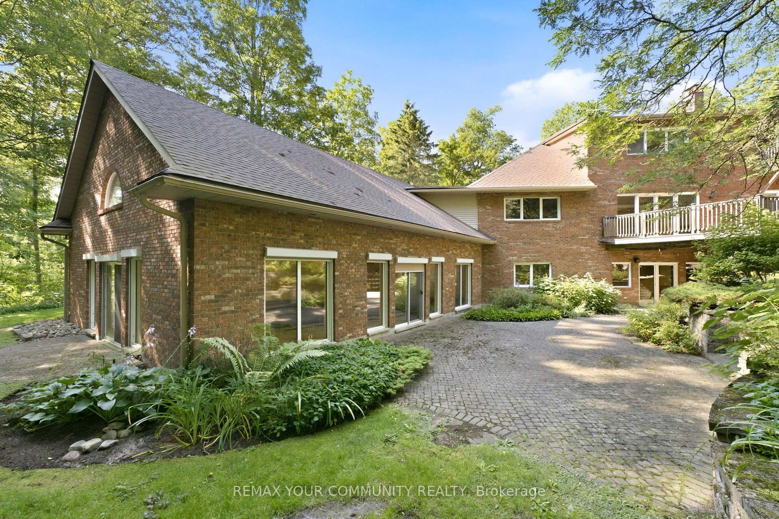 38 Hill Country Drive • Whitchurch-Stouffville, ON photo 31