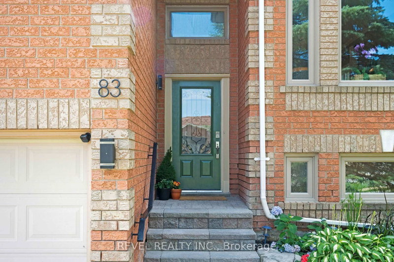 83 Depeuter Crescent
