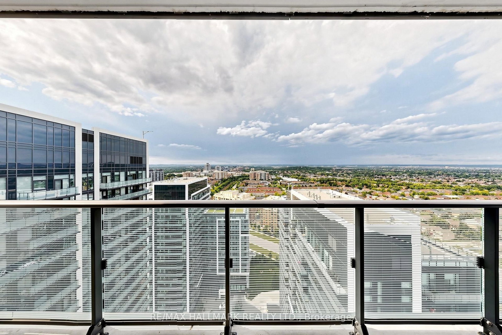 105 Oneida Crescent • #2603 • Richmond Hill, ON photo 38