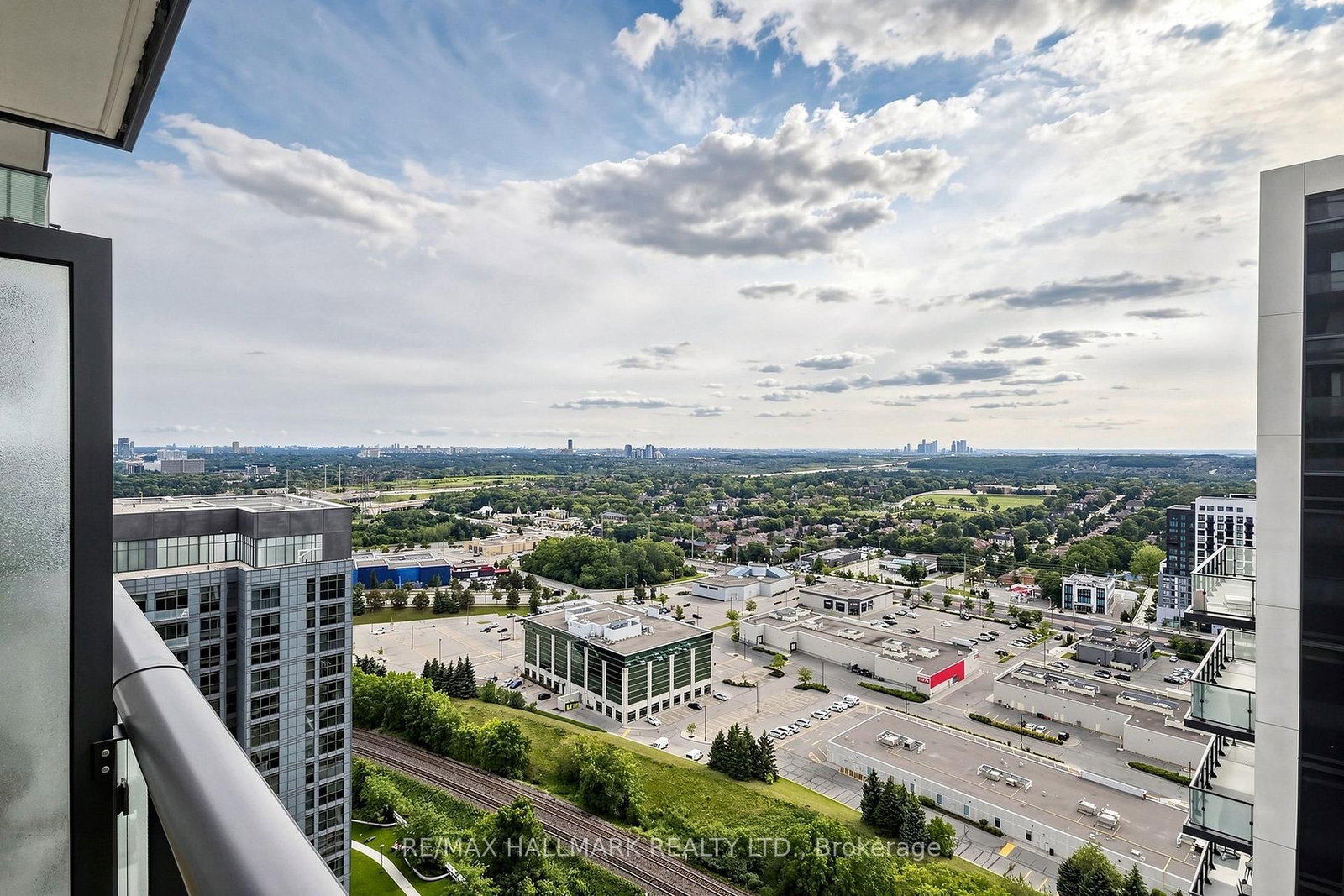 105 Oneida Crescent • #2603 • Richmond Hill, ON photo 41