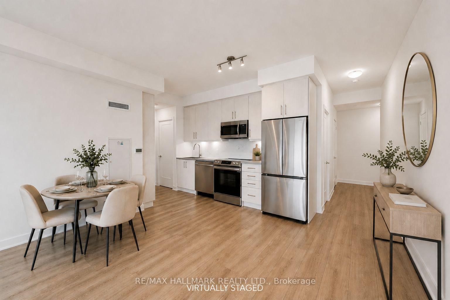 105 Oneida Crescent • #2603 • Richmond Hill, ON photo 9