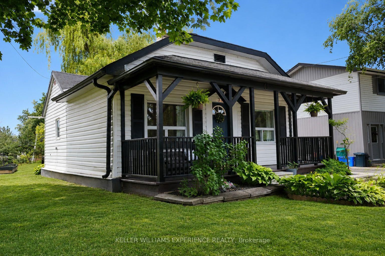 Listing Image 4