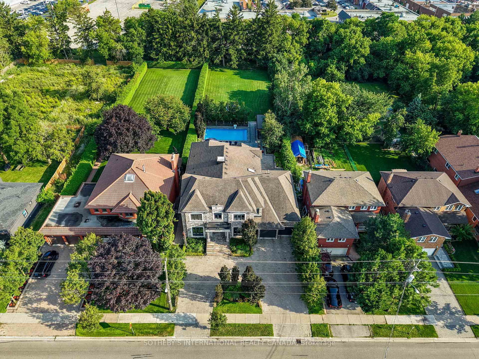 45 Crestwood Road • Vaughan, ON photo 5