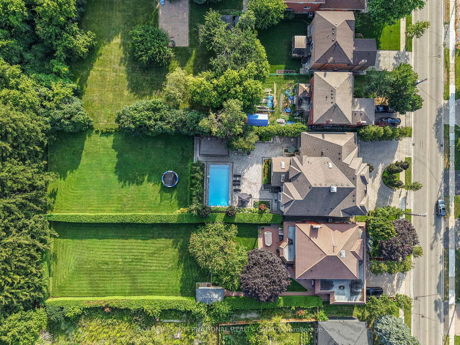 45 Crestwood Road • Vaughan, ON photo 6