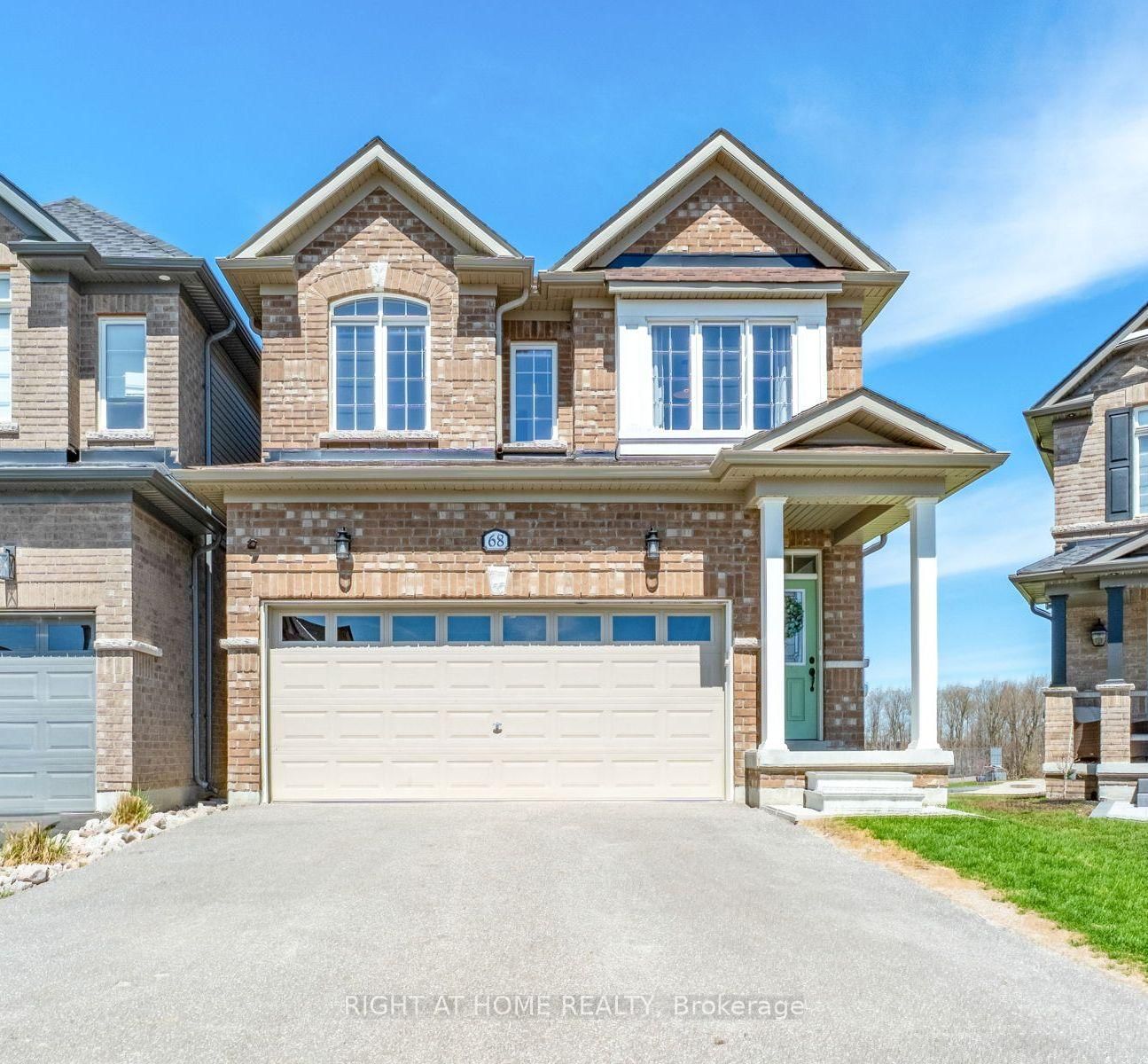 68 Wood Crescent • Essa, ON photo 1