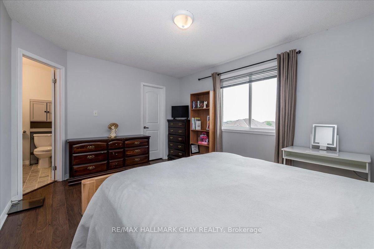 2194 Batters Loop • Innisfil, ON photo 10