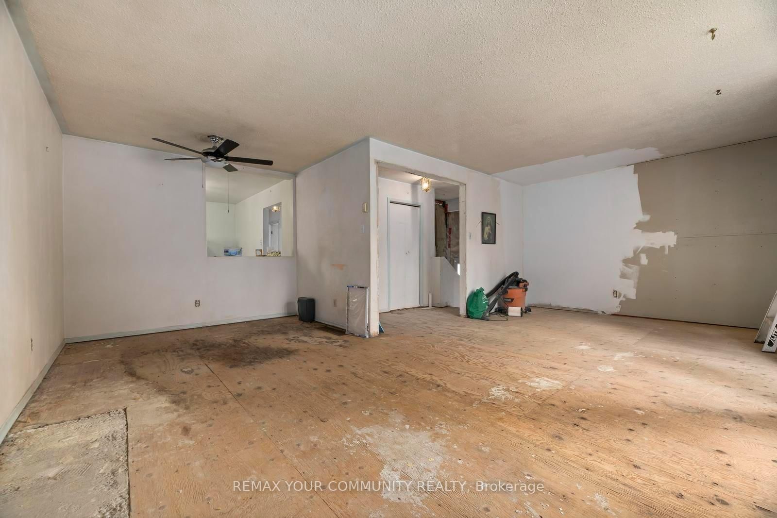 566 Highland Crescent • Brock, ON photo 8