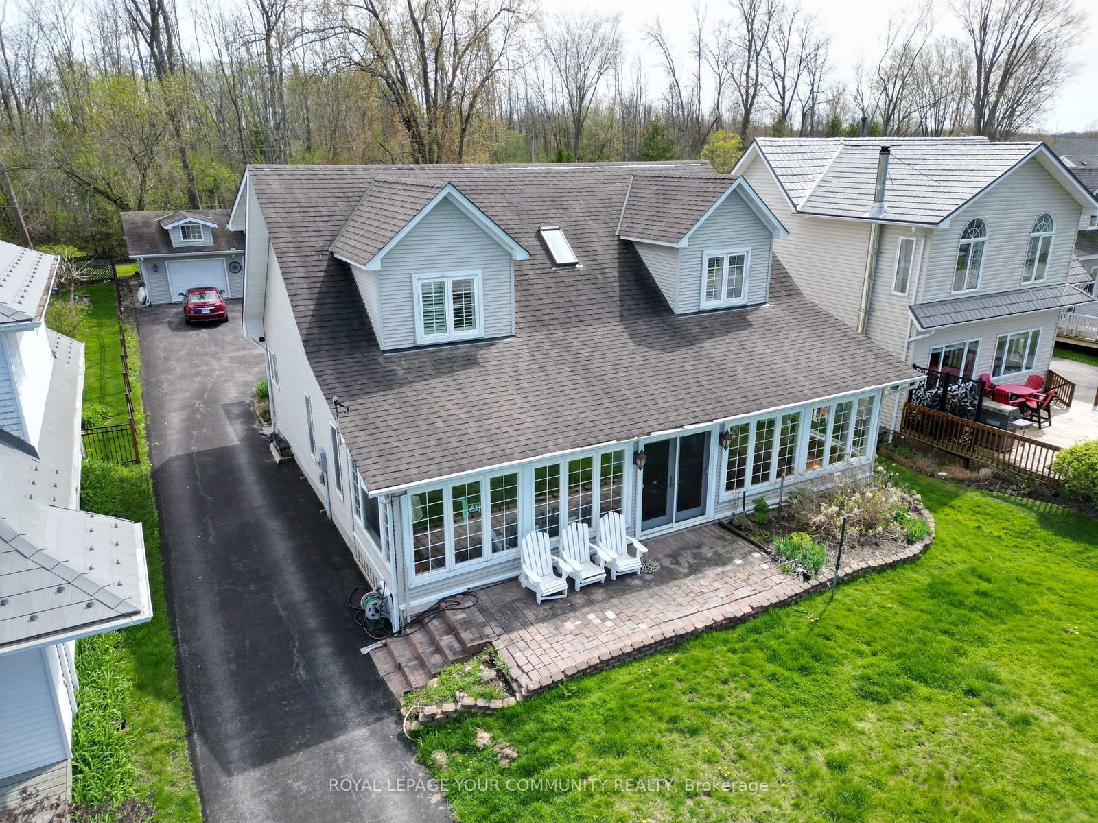 203 Lake Drive E, Georgina 2