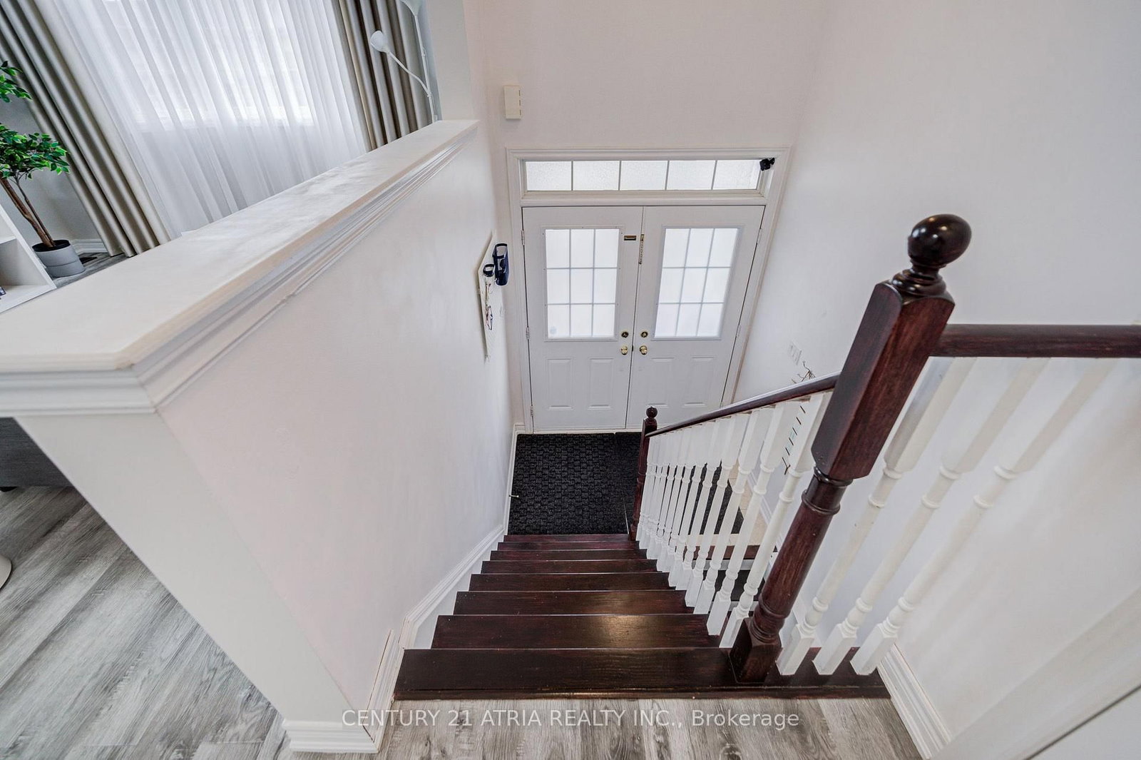 25 Matthewson Avenue • Bradford West Gwillimbury, ON photo 6