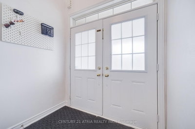 25 Matthewson Avenue • Bradford West Gwillimbury, ON photo 7