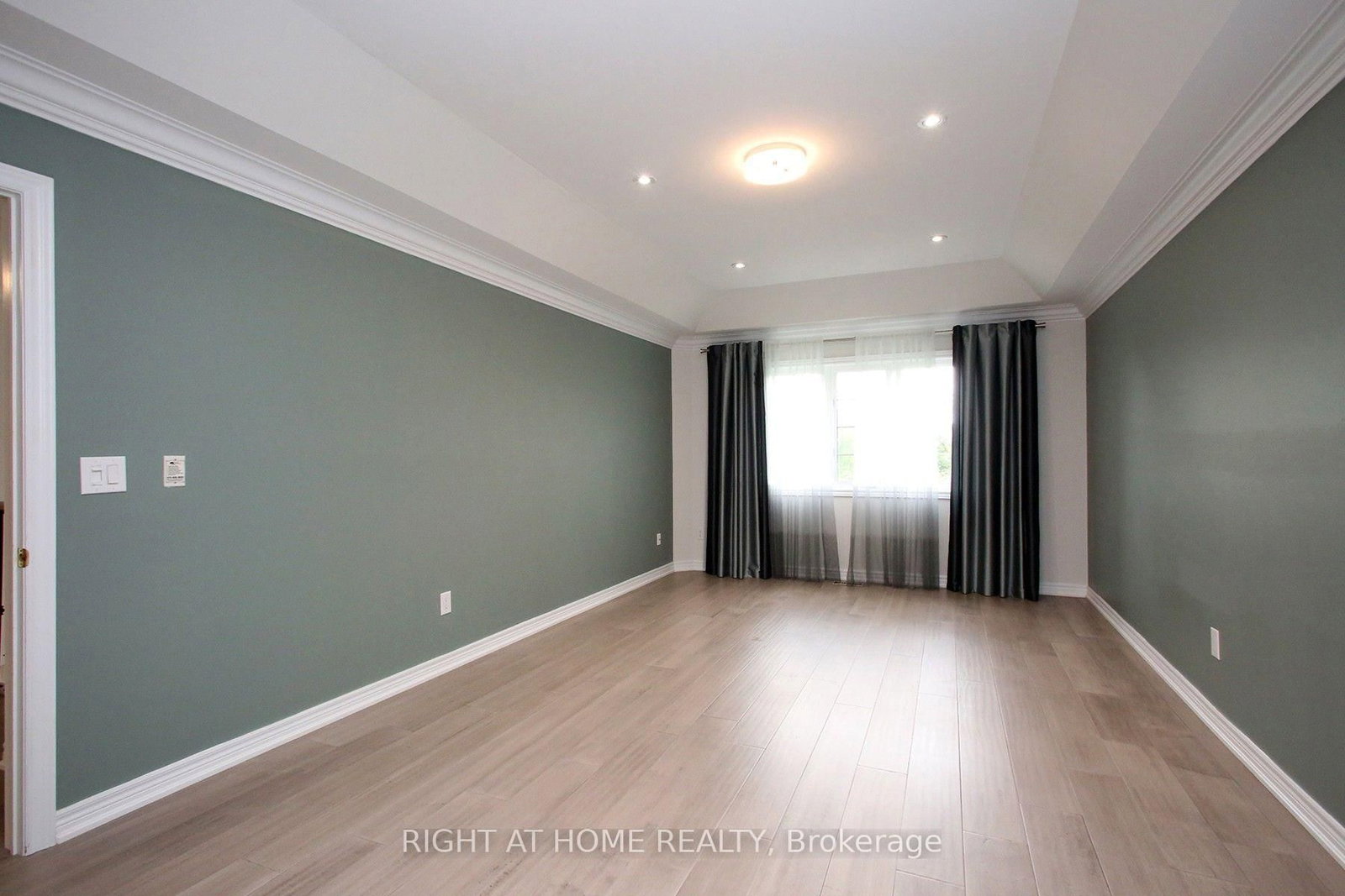 133 Woodville Drive • Vaughan, ON photo 21