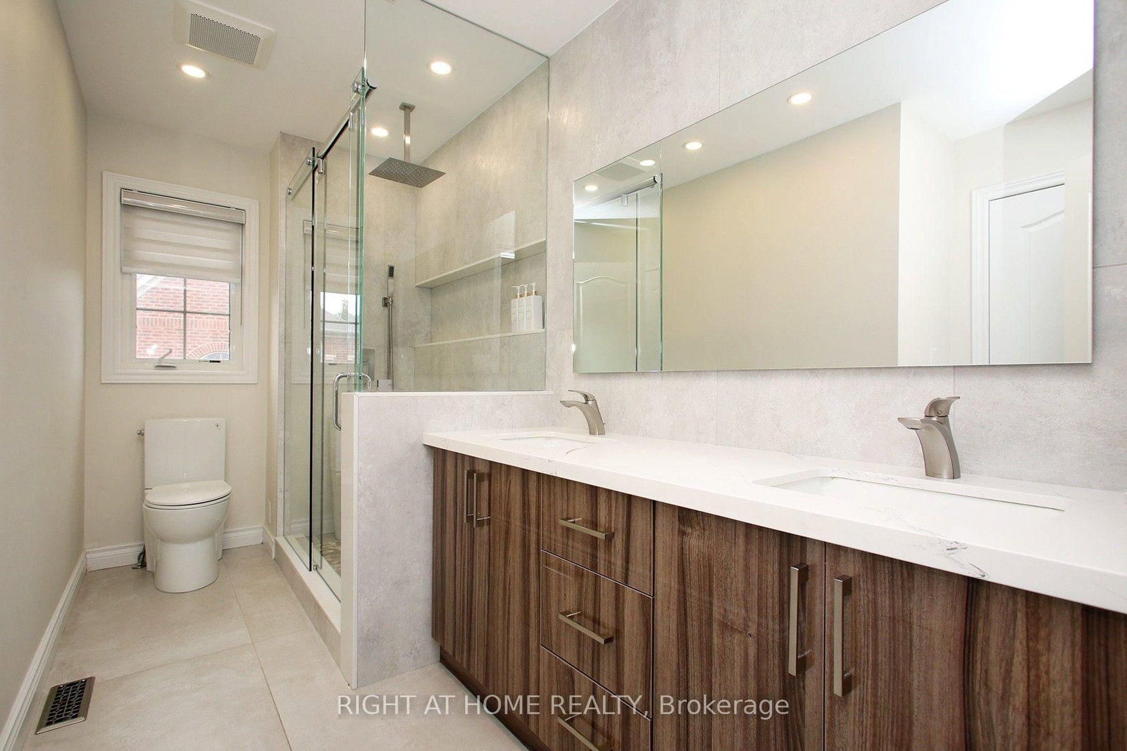 133 Woodville Drive • Vaughan, ON photo 31