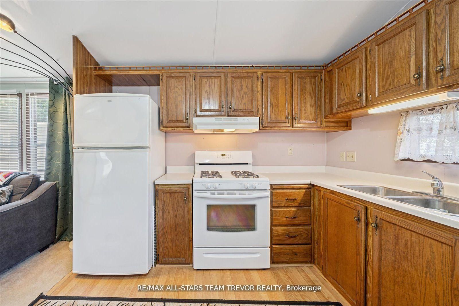 285 Crydermans Side Road • ##336 • Georgina, ON photo 16