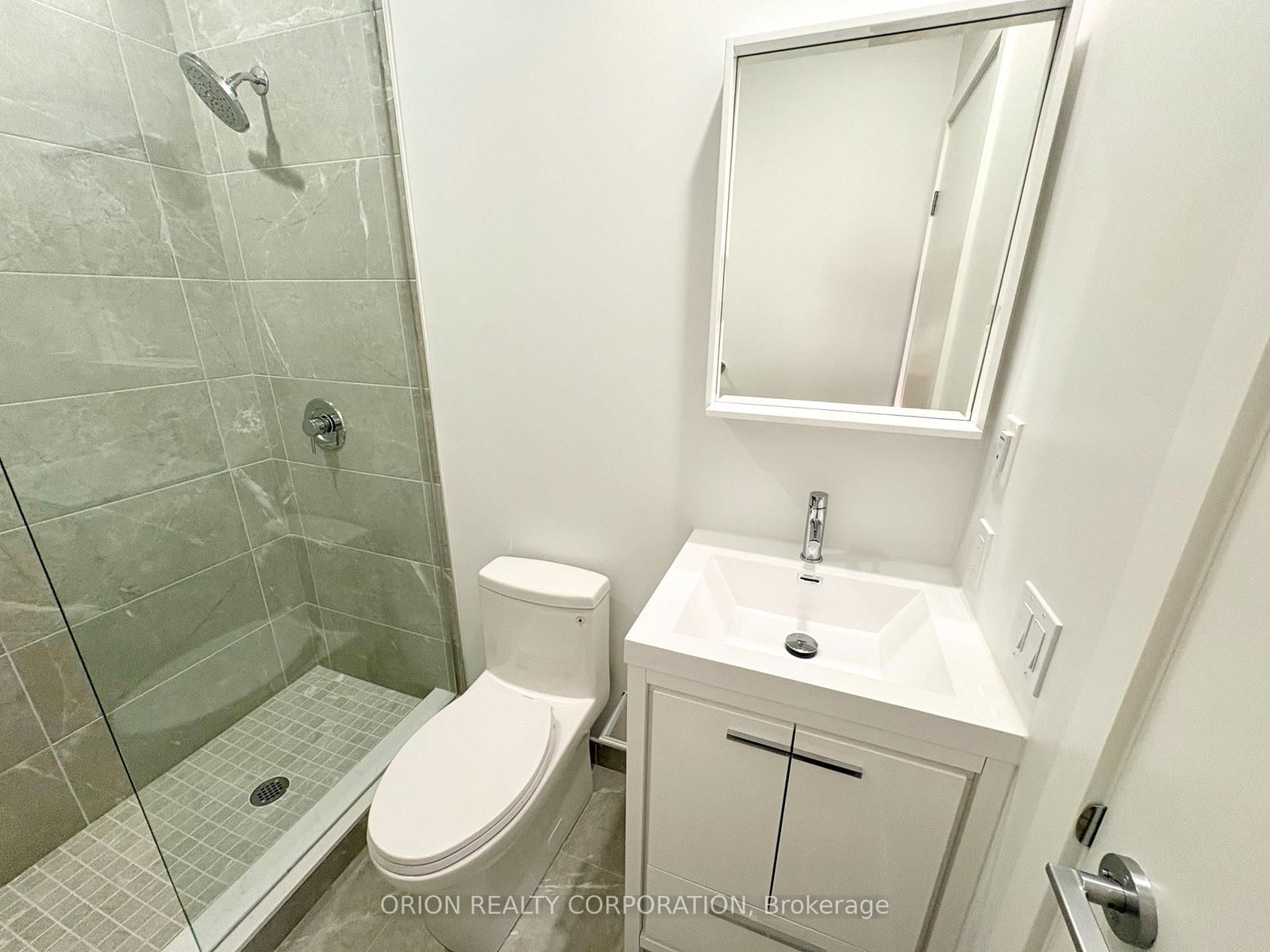 21 Meadowdale Road, Unit 302 - Photo 14