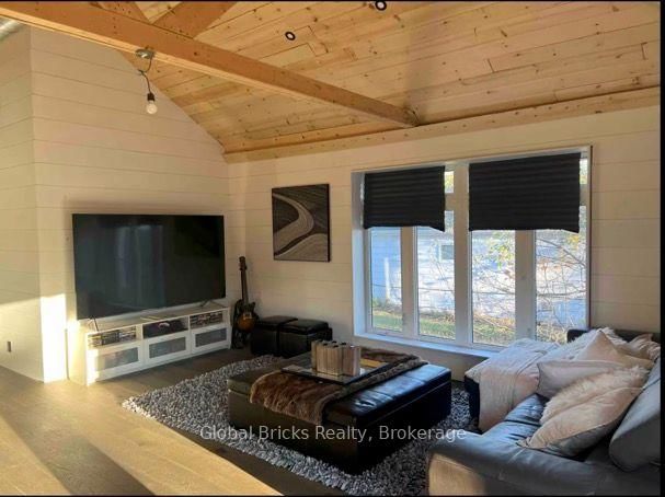 899 Maplewood Drive • Innisfil, ON photo 6
