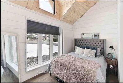 899 Maplewood Drive • Innisfil, ON photo 7