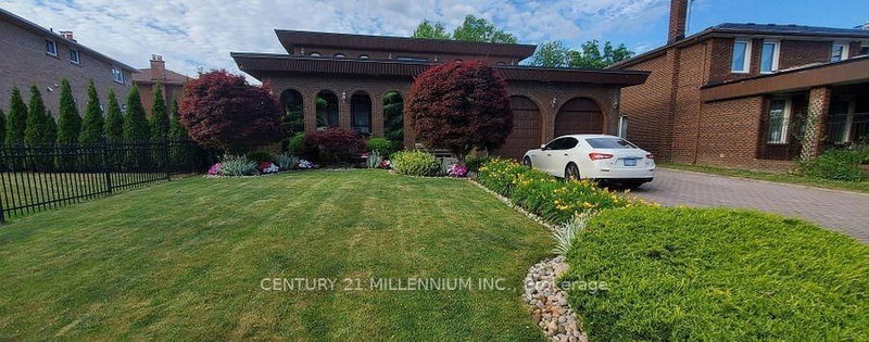 44 Wigwoss Dr, Vaughan, Ontario