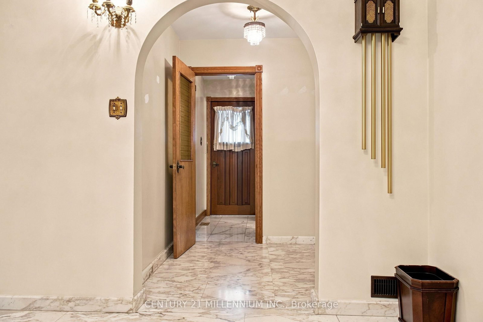 44 Wigwoss Drive • Vaughan, ON photo 10