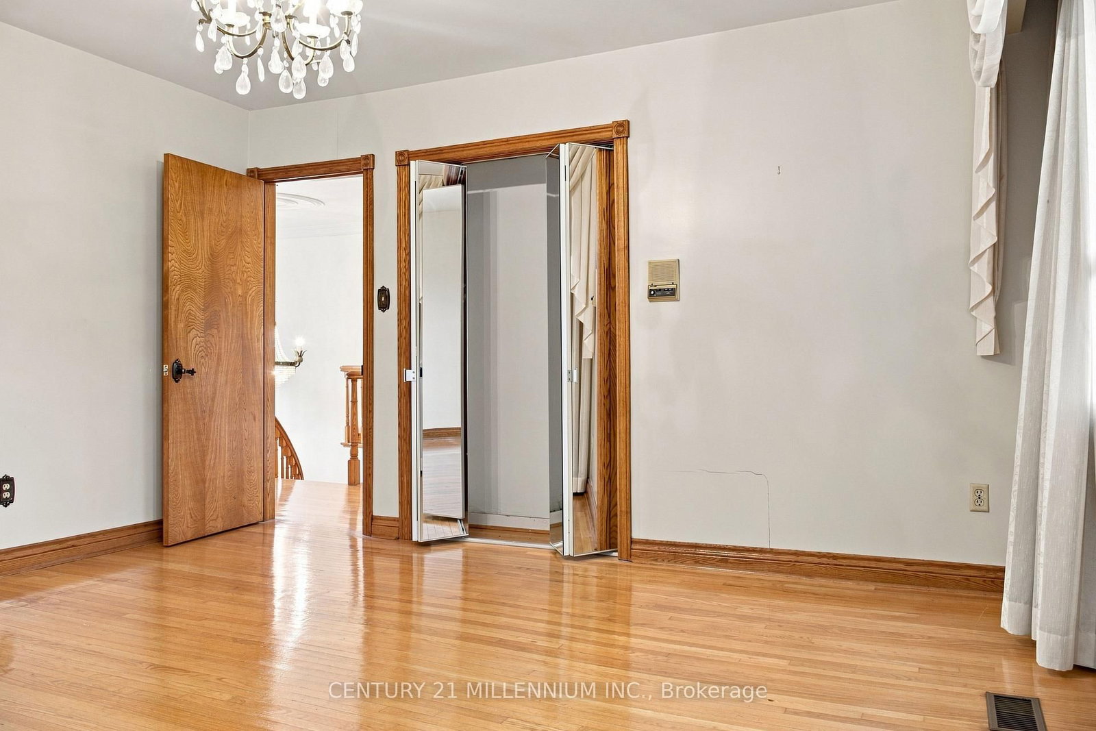 44 Wigwoss Drive • Vaughan, ON photo 13