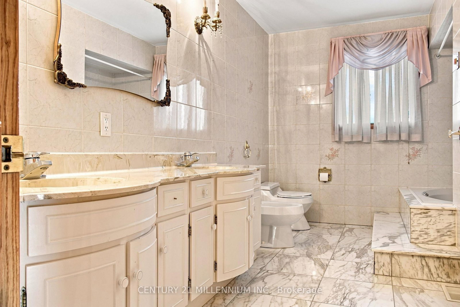 44 Wigwoss Drive • Vaughan, ON photo 19
