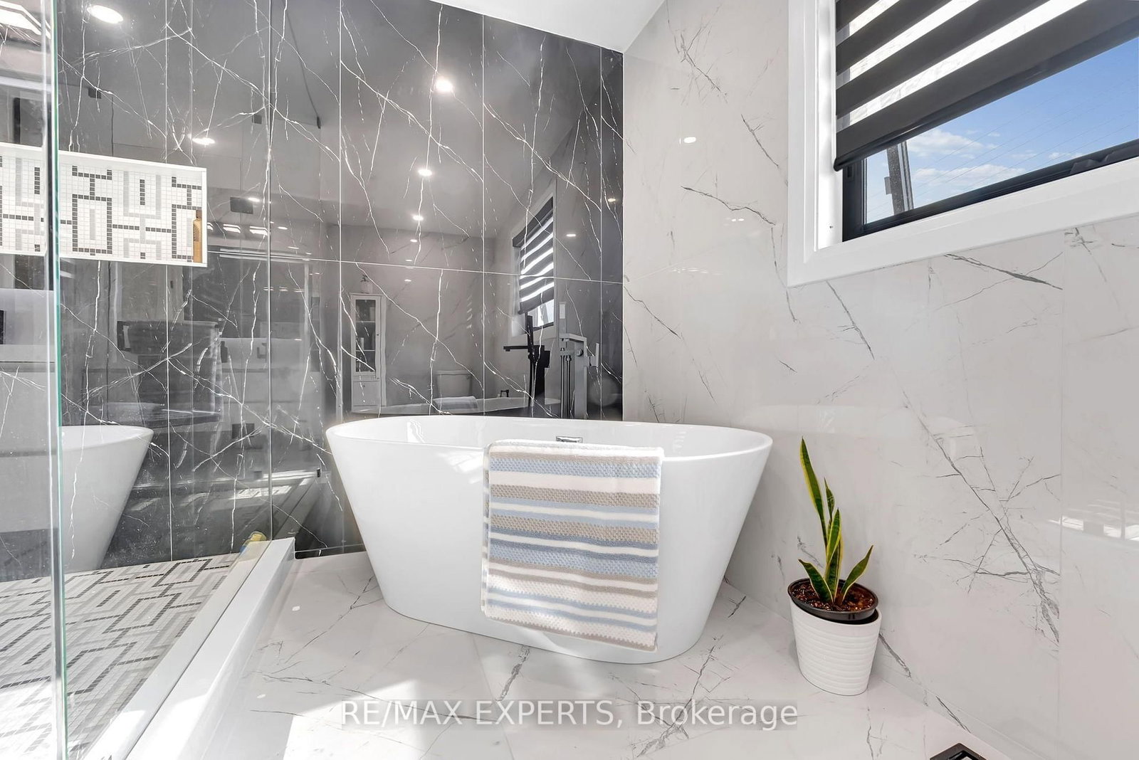 212 Bordeaux Drive • Vaughan, ON photo 39