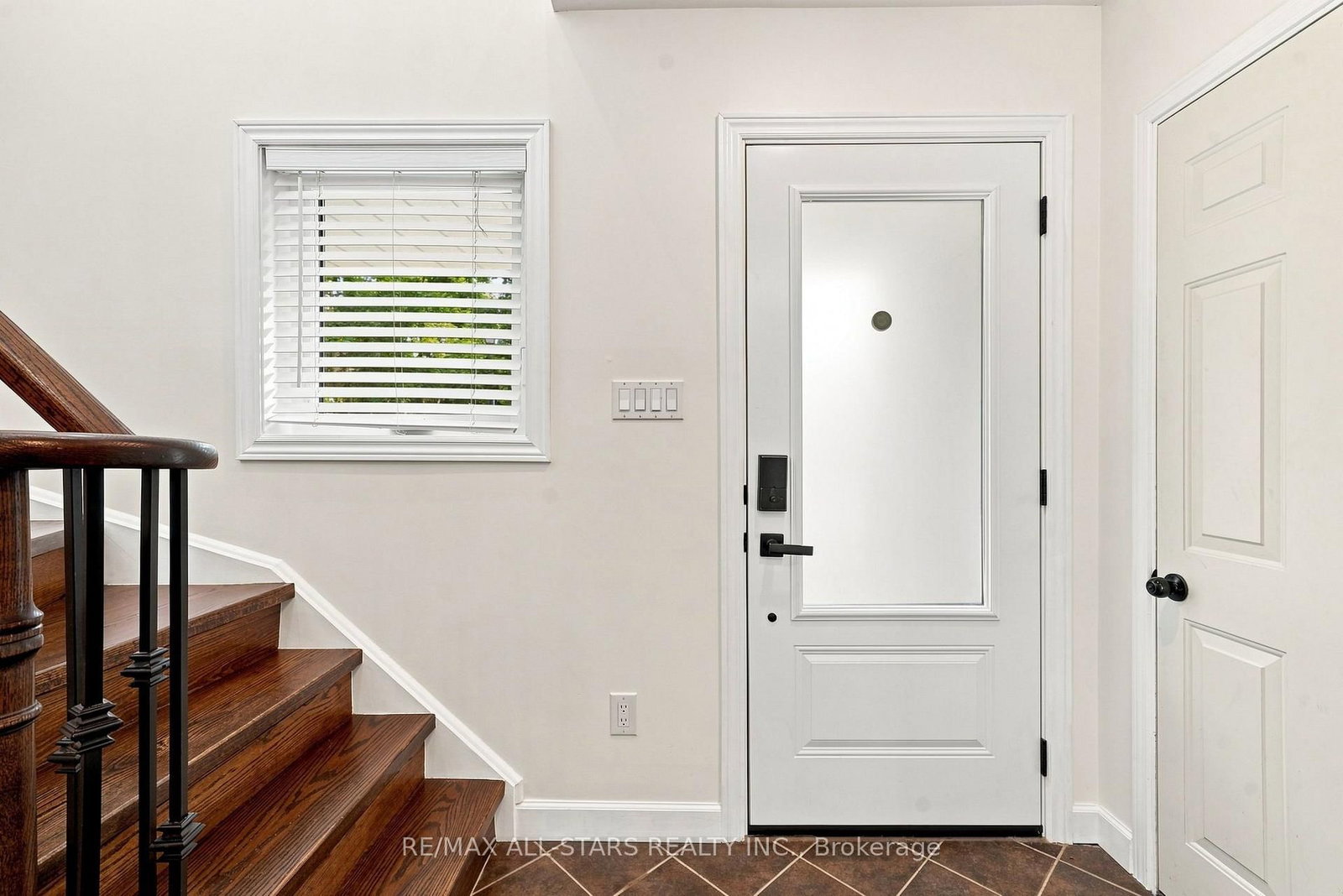 73 Russell Barton Lane • Uxbridge, ON photo 8
