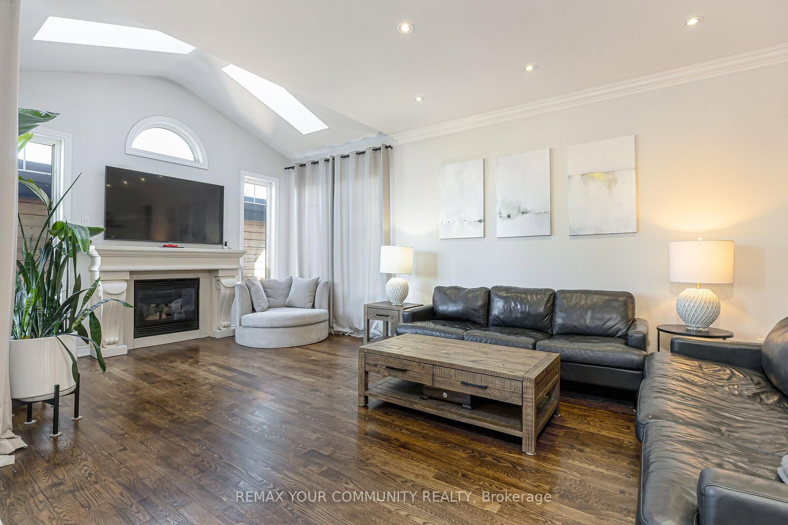 47 Vandervoort Drive • Richmond Hill, ON photo 14