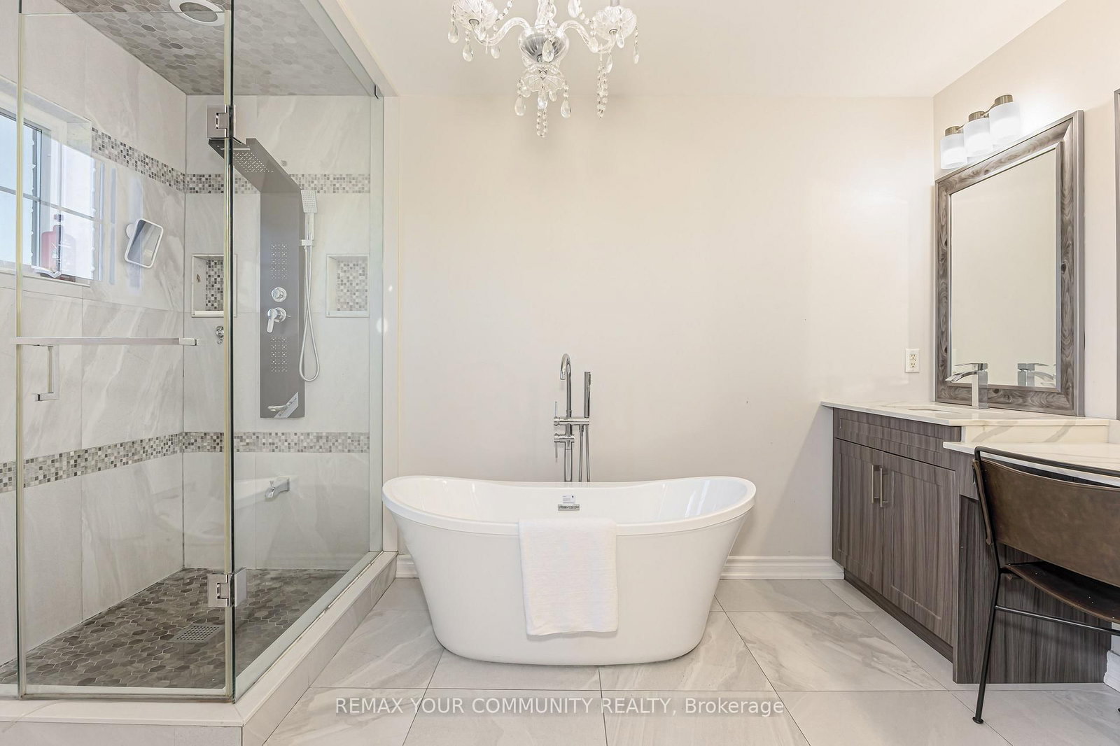 47 Vandervoort Drive • Richmond Hill, ON photo 21