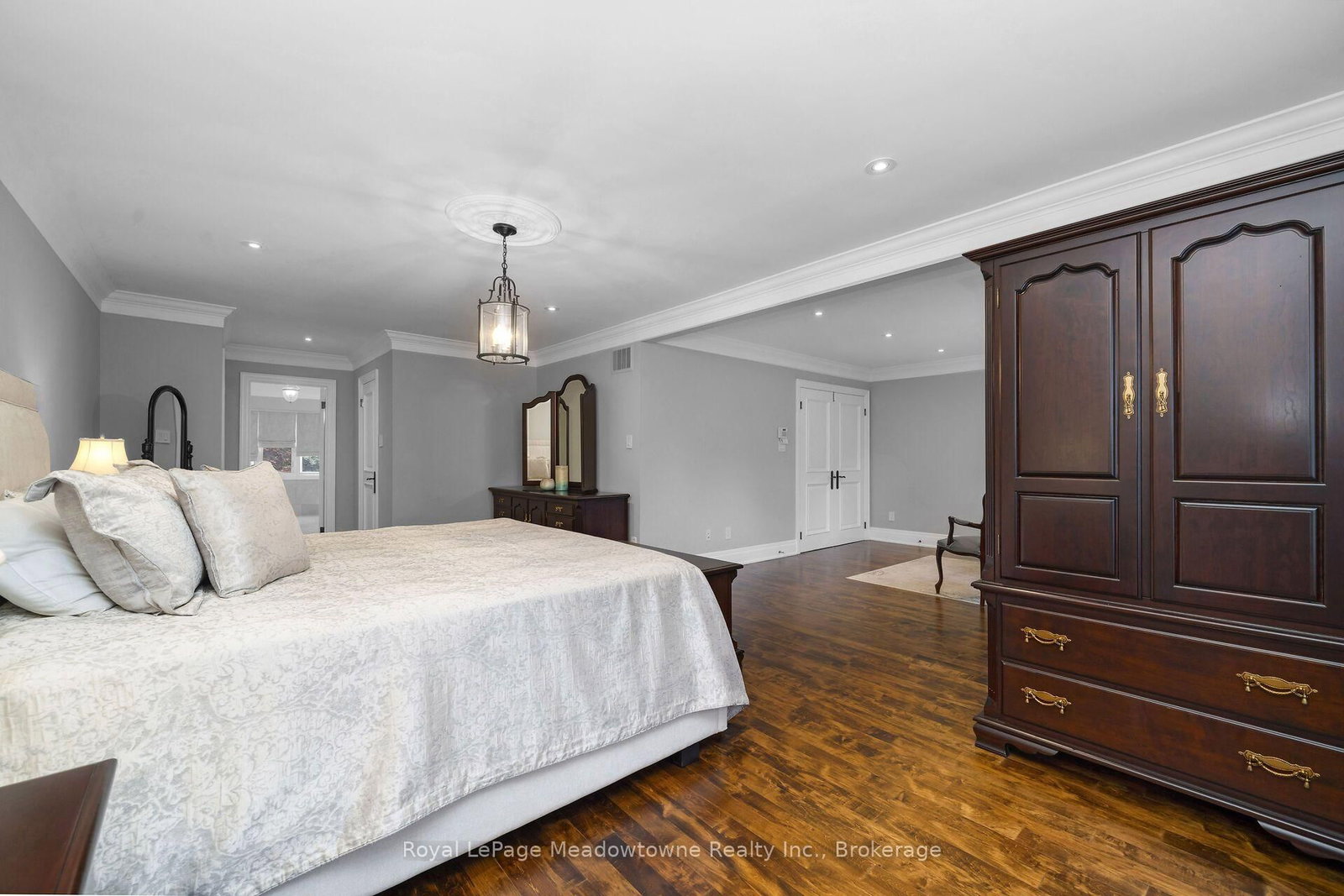 246 Fifth Avenue • Vaughan, ON photo 22