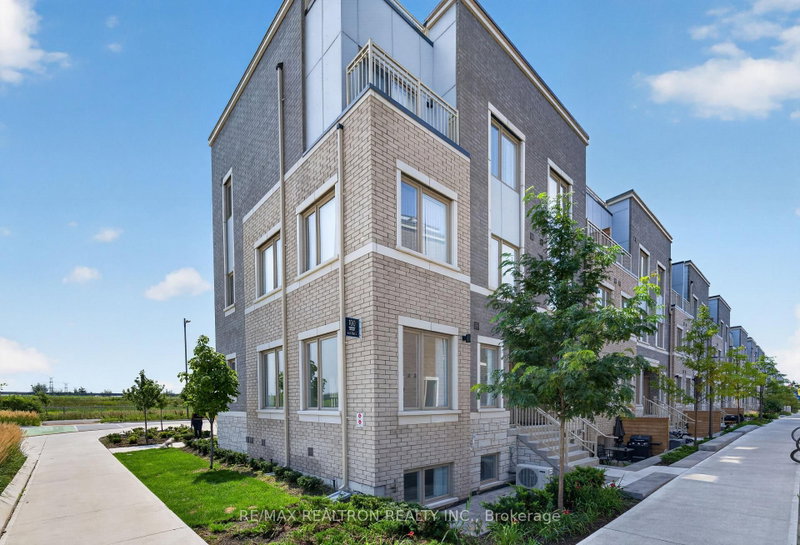 343 - 100 Honeycrisp Crescent