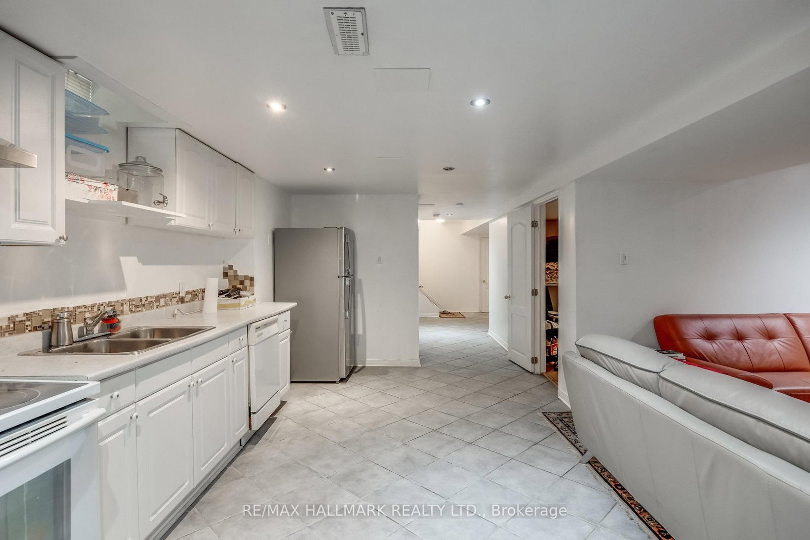 381 St. Joan Of Arc Avenue • Vaughan, ON photo 39