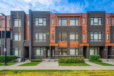 99-370D Red Maple Road, Richmond Hill, ON, photo 3