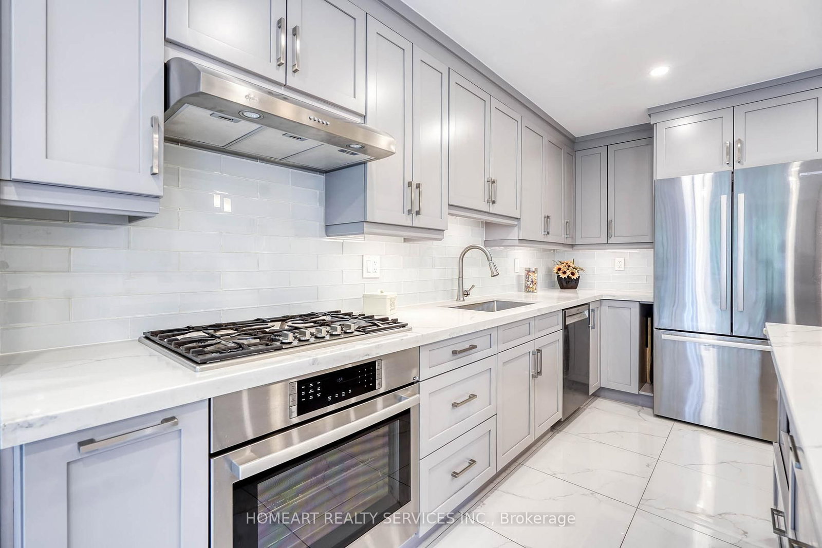 2 Camelot Way • Markham, ON photo 18