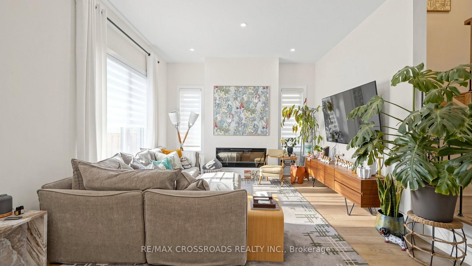 17 Sam Priestley Avenue • Markham, ON photo 2