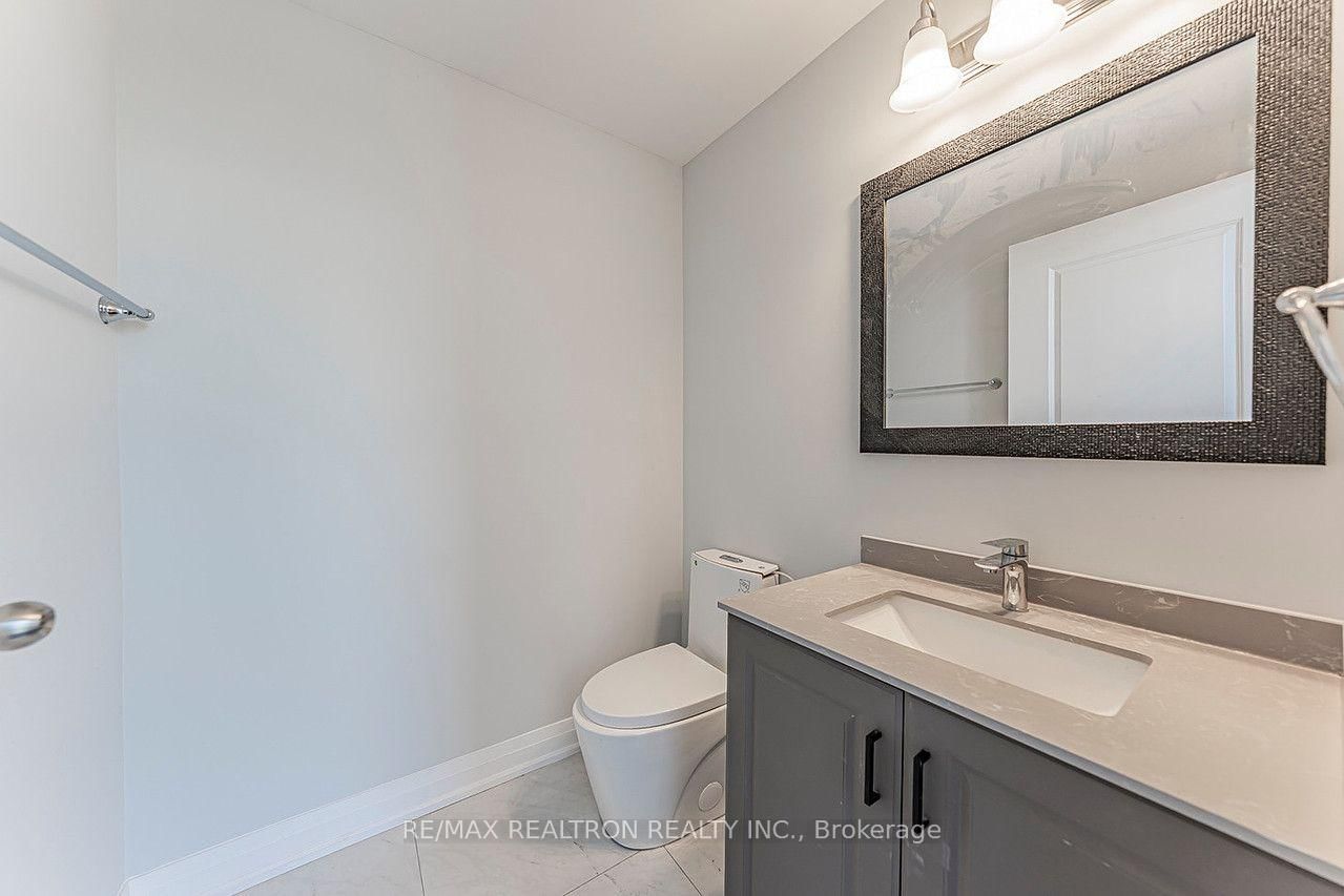 260 Eagle Street • #09 • Newmarket, ON photo 11