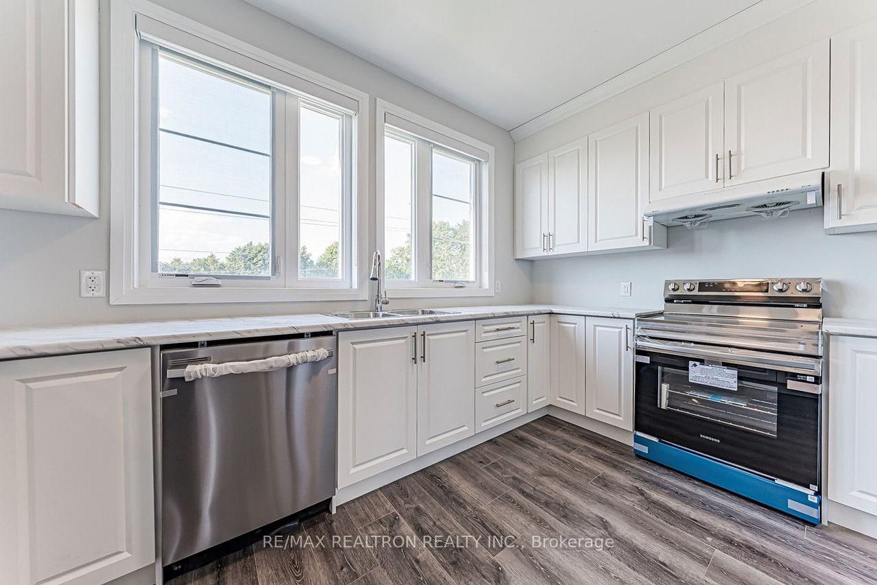 260 Eagle Street • #09 • Newmarket, ON photo 22