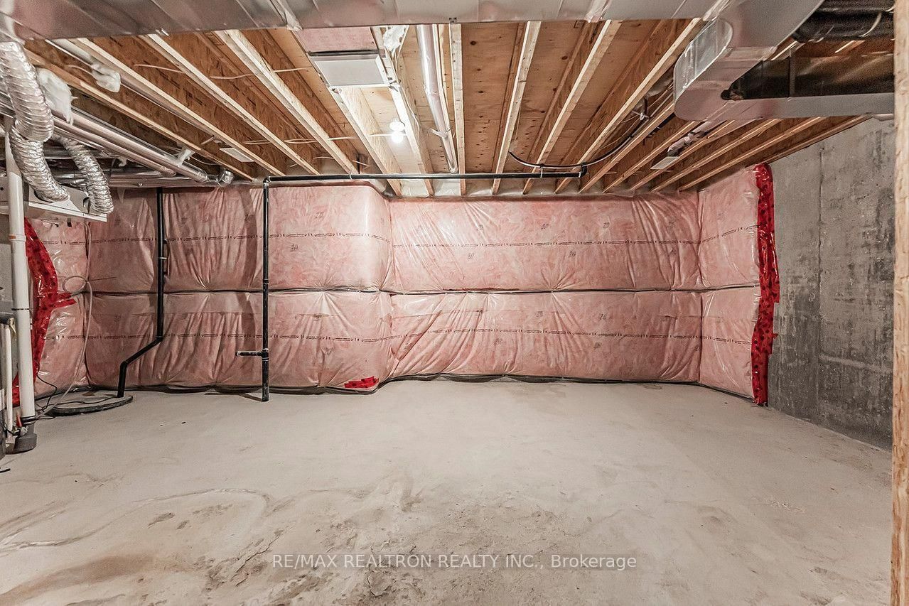 260 Eagle Street • #09 • Newmarket, ON photo 47