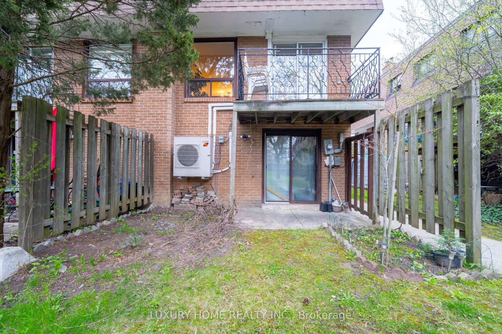 100 Henderson Avenue • #2 • Markham, ON photo 6
