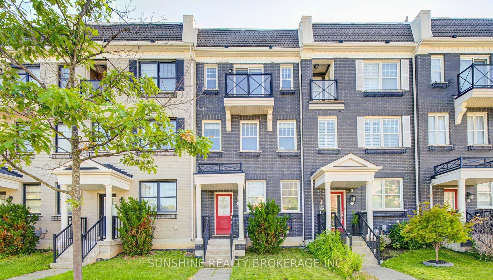 168 Baker Hill Boulevard • Whitchurch-Stouffville, ON photo 1